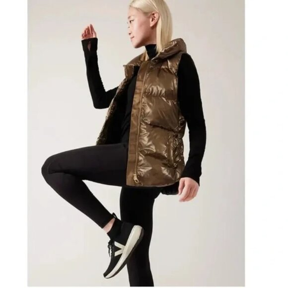 Athleta Downtown Gold Bronze Metallic Down Puffer Vest - Size Small - Like NEW! - Picture 13 of 13